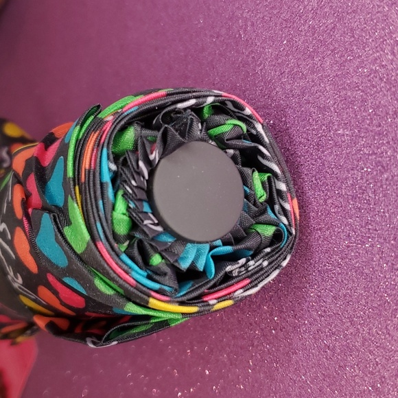Betsey Johnson πNWTπ Heart Rainbow Umbrella! πππ - Picture 7 of 9